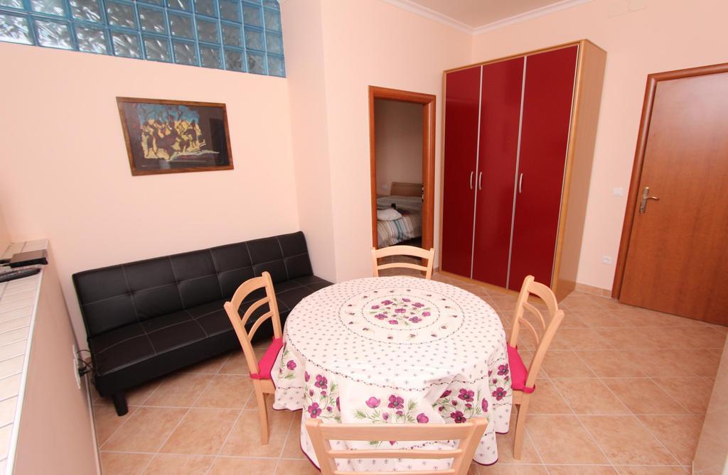Apartments Casa Menis Rovinj Szoba fotó